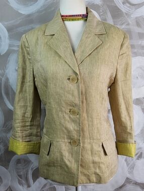 Kasper Light Tan Linen-Blend Blazer with Green Cuff Detail.
